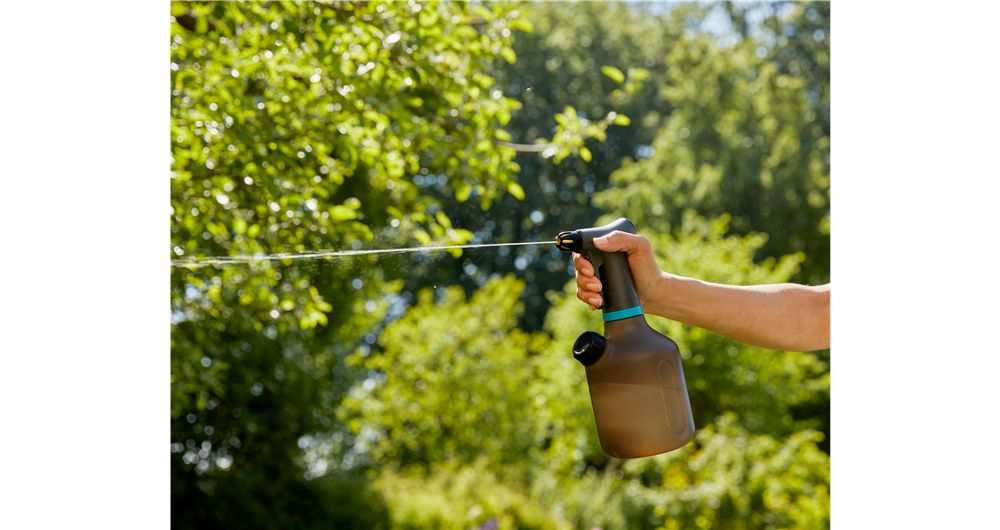 Gardena_psekasthras_antlias_xeiros_1lt_11112_mkm_8