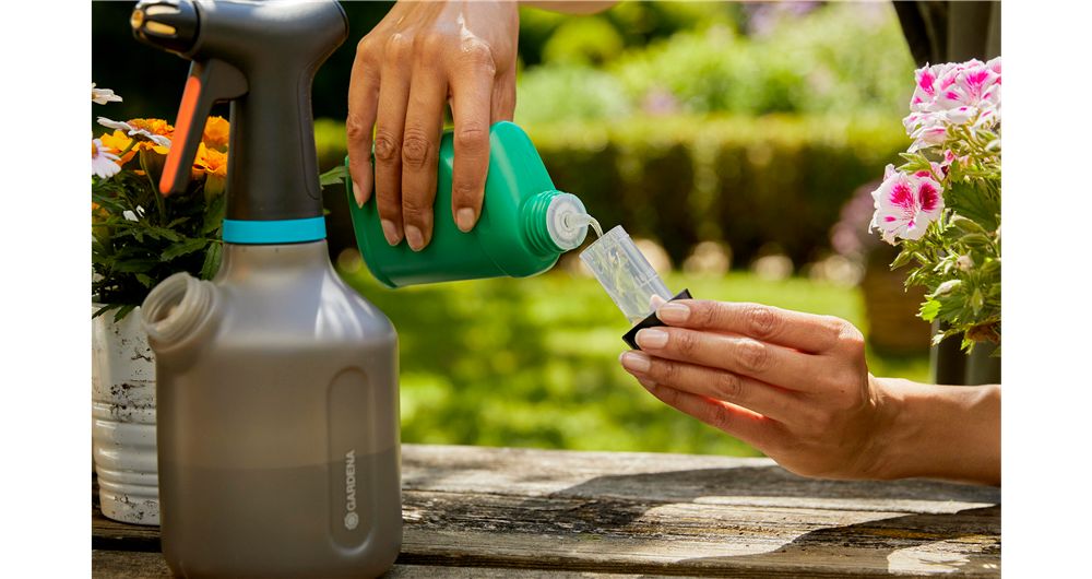 Gardena_psekasthras_antlias_xeiros_1lt_11112_mkm_9