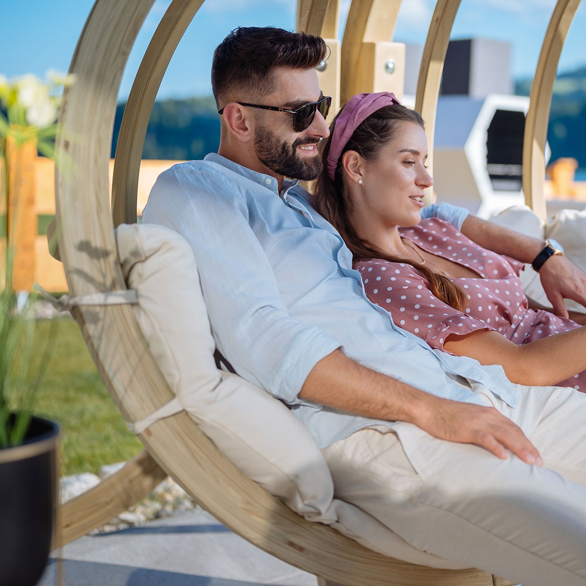 κρεμαστός-καναπές-ήρα