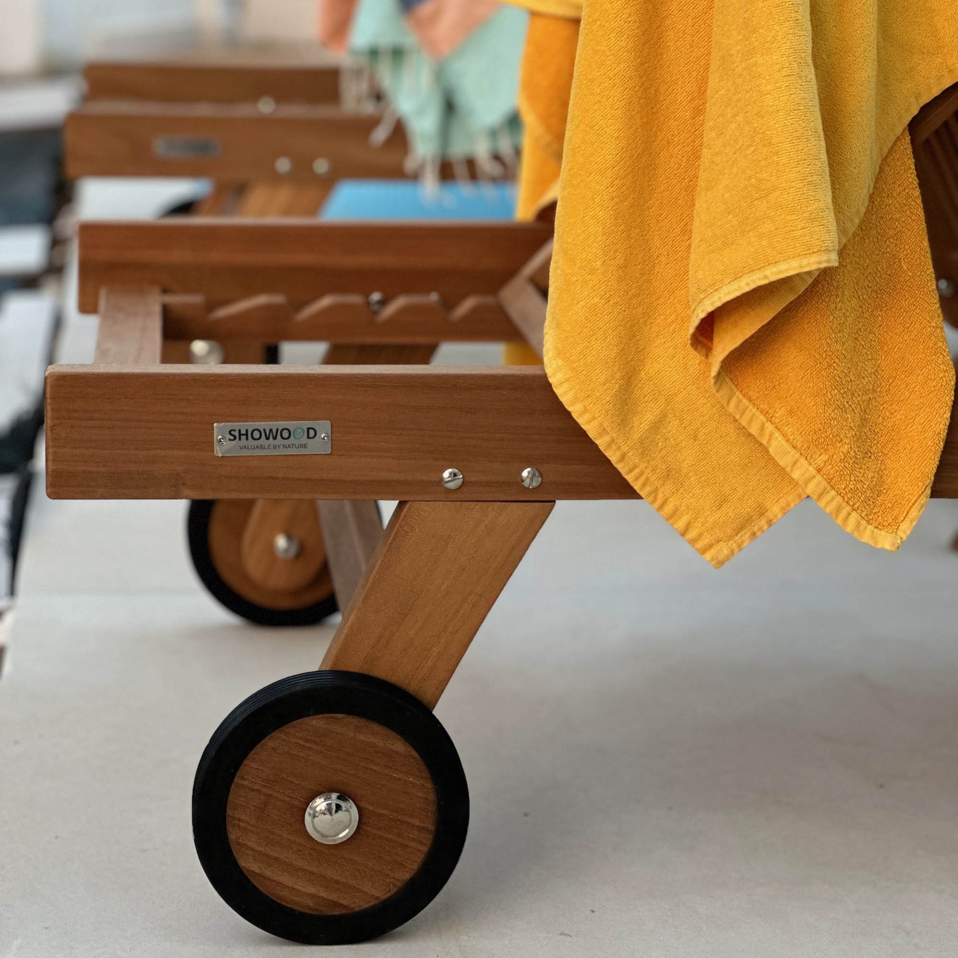 ξαπλώστρα-παραλίας-teak