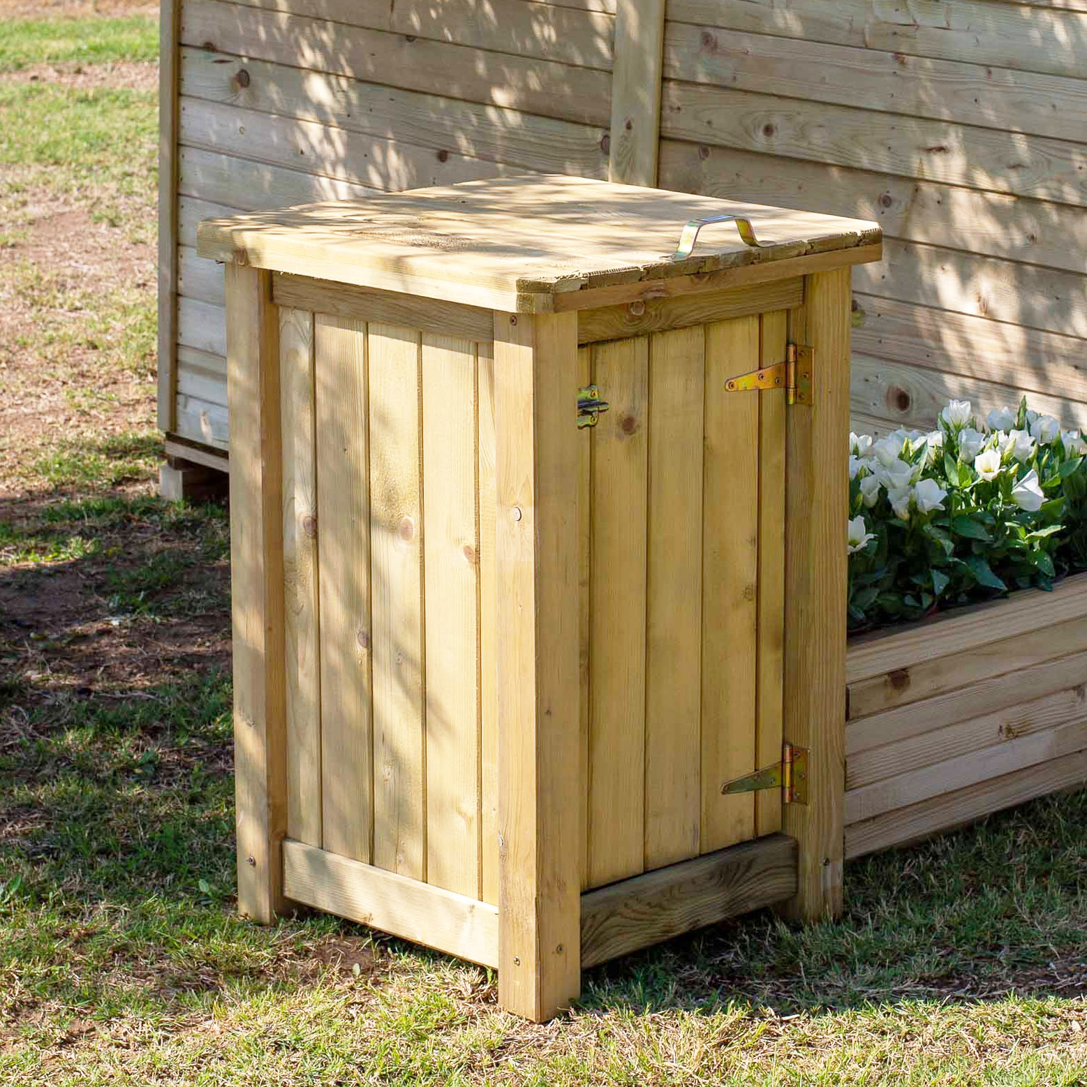 ξύλινος-κάδος-απορριμμάτων