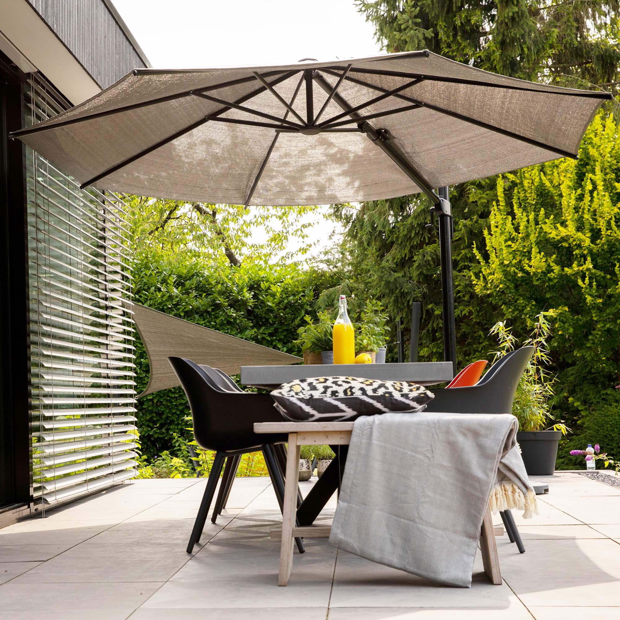 ομπρέλα-κήπου-o350εκ-εκρού