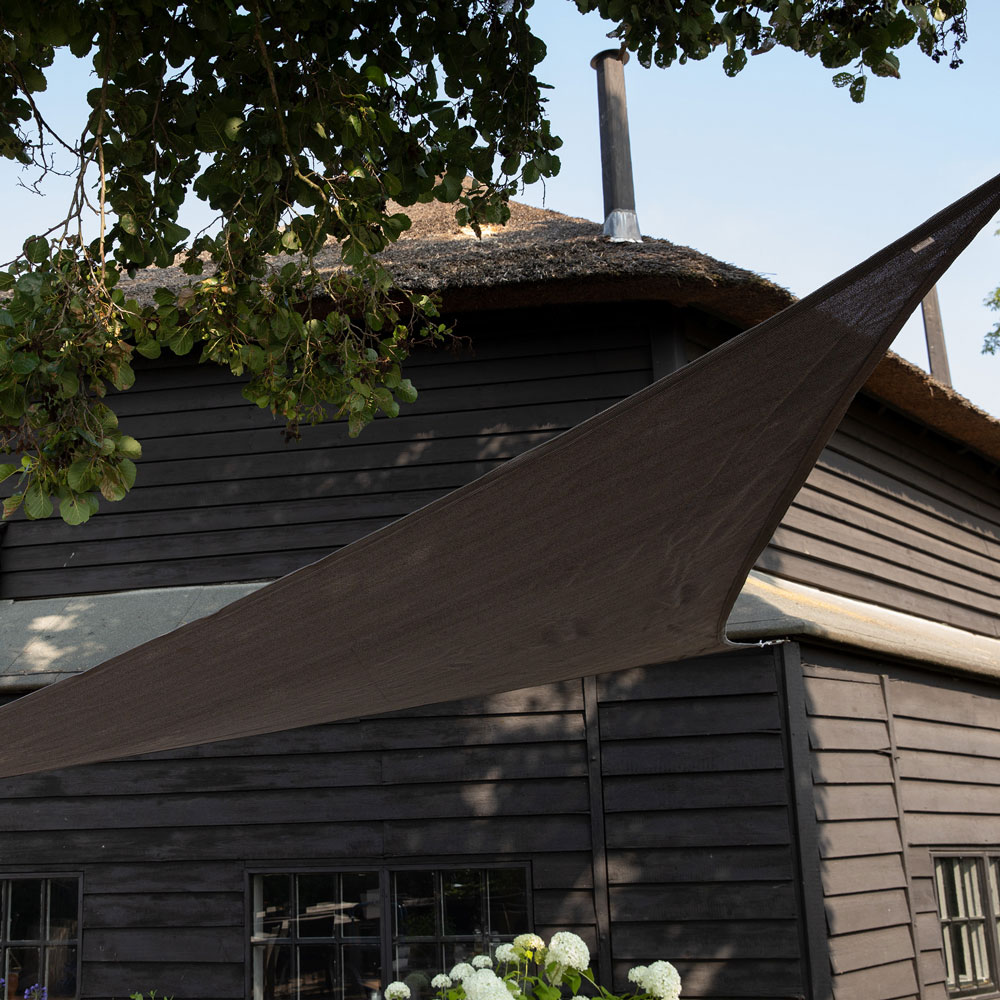 τρίγωνο-πανί-σκίασης-285gsm-γωνία-90°-5x5x71μ